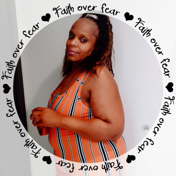 Meet your Posher, Rhonda - Picture 1 of 1